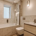 Modern bathroom with elegant fixtures.