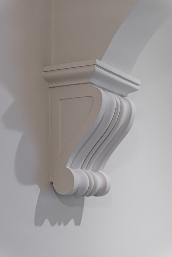 Elegant white architectural wall bracket